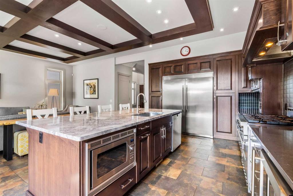 627 27 Avenue Ne Calgary Alberta T2E 2A7 Winston Heights/Mountview Home For Sale