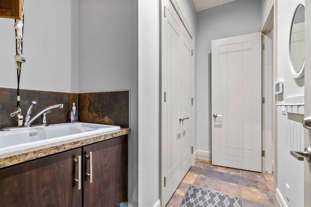 627 27 Avenue Ne Calgary Alberta T2E 2A7 Winston Heights/Mountview Home For Sale