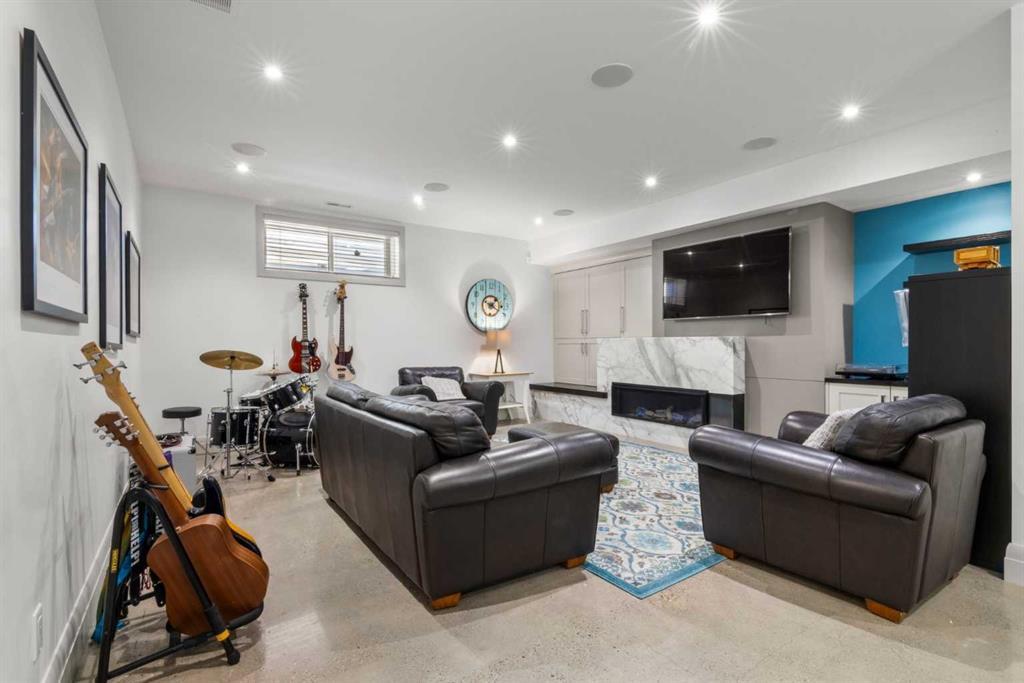 627 27 Avenue Ne Calgary Alberta T2E 2A7 Winston Heights/Mountview Home For Sale