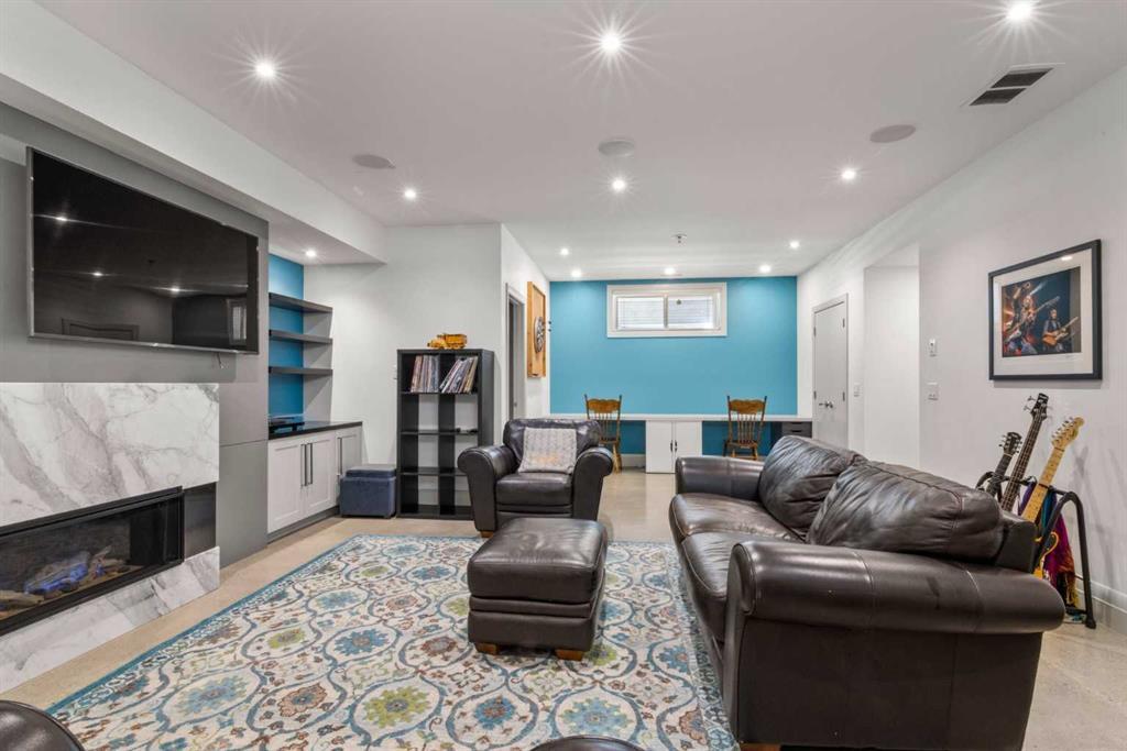 627 27 Avenue Ne Calgary Alberta T2E 2A7 Winston Heights/Mountview Home For Sale