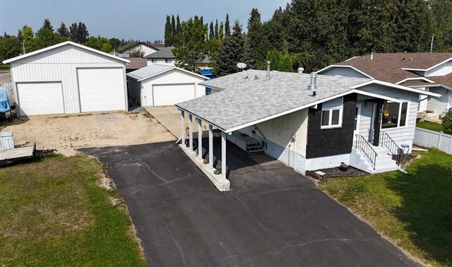 5036 12 Avenue, Edson