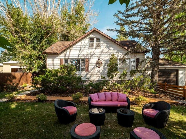 121 Center Avenue, Milk River
