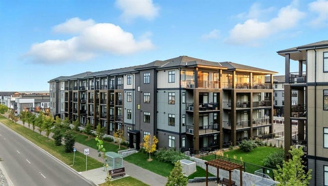 5412, 200 Seton Circle Se, Calgary