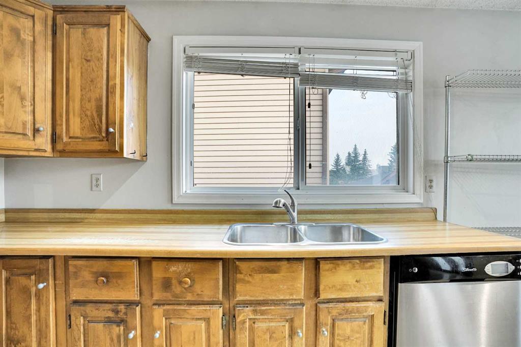 7915 Ranchview Drive Northwest, Calgary – Residential Detached Listing Photo 8