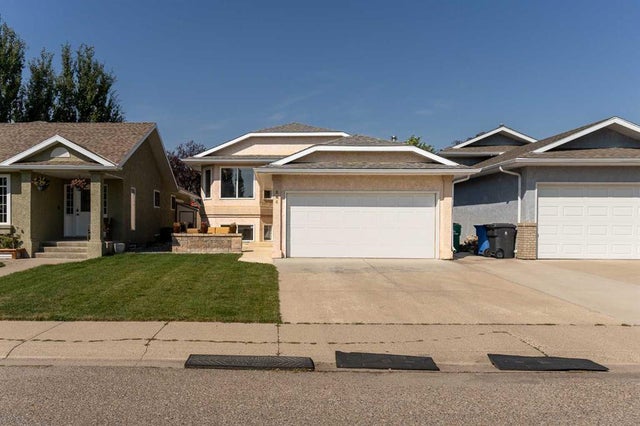 364 Heritage Crescent W, Lethbridge