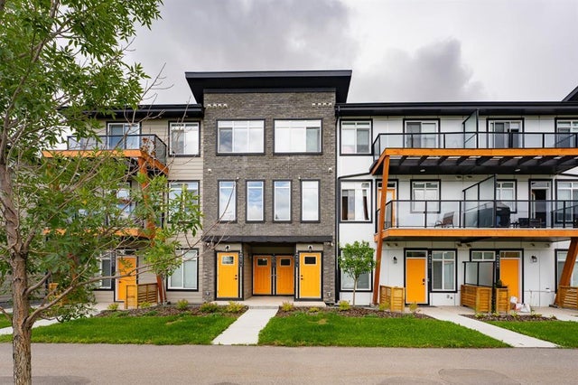 4673 Seton Drive Se, Calgary