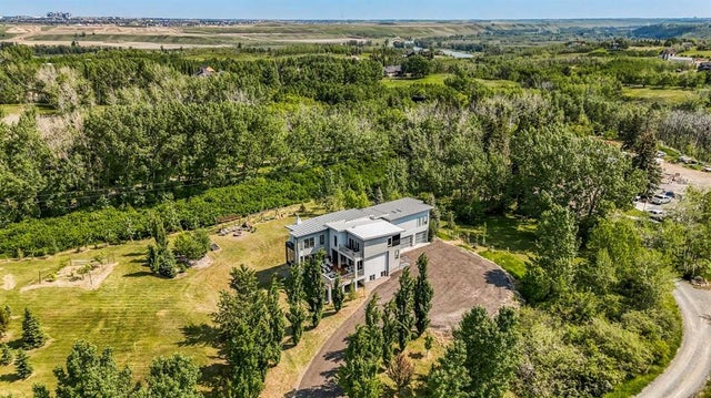 24008 241 Avenue E, Rural Foothills County