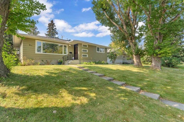 427 Capri Avenue Nw, Calgary