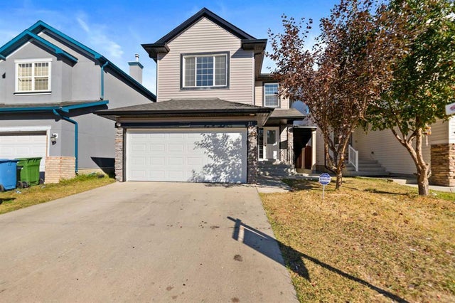 81 Saddlecrest Green Ne, Calgary