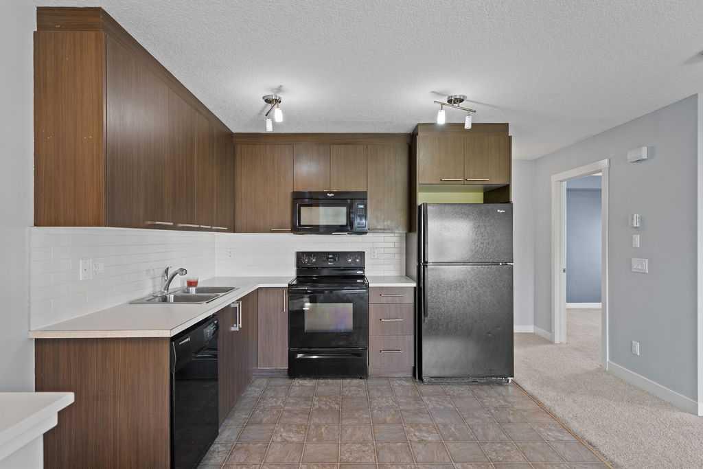 195, 300 Marina Drive, Chestermere – Residential Row/Townhouse Listing Photo 6