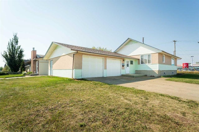 1828 49 Avenue, Lloydminster