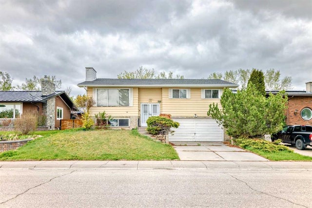 5248 Barron Drive Nw, Calgary