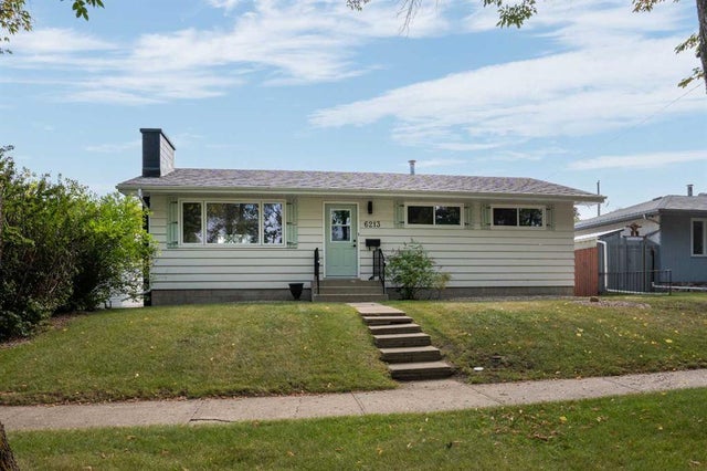 6213 45 Avenue, Camrose