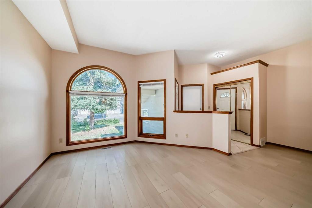 247 Shawinigan Drive Sw Calgary Alberta T2Y2Y4 Shawnessy Home For Sale