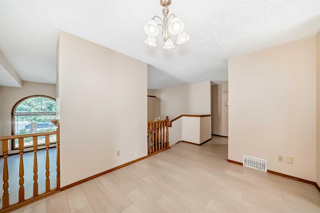 247 Shawinigan Drive Sw Calgary Alberta T2Y2Y4 Shawnessy Home For Sale