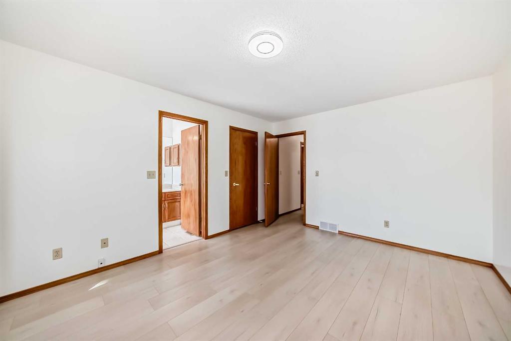 247 Shawinigan Drive Sw Calgary Alberta T2Y2Y4 Shawnessy Home For Sale