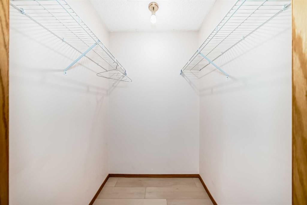 247 Shawinigan Drive Sw Calgary Alberta T2Y2Y4 Shawnessy Home For Sale