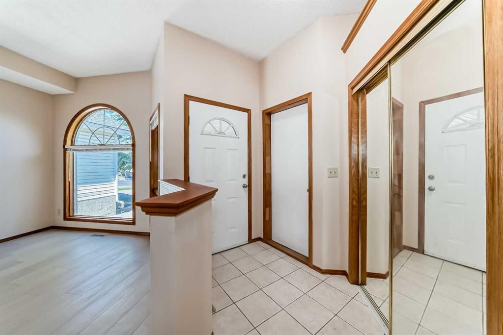 247 Shawinigan Drive Sw Calgary Alberta T2Y2Y4 Shawnessy Home For Sale