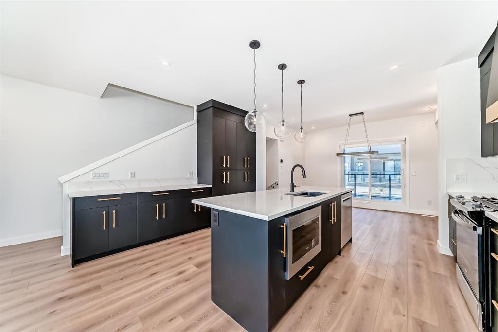 512, 8155 8 Avenue Southwest, Calgary – Residential Row/Townhouse Listing Photo 6