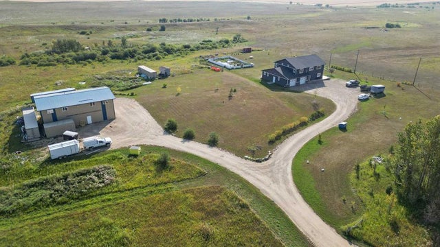 33257 10 Range Road, Rural Mountain View County