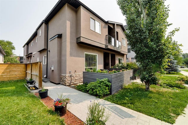 2, 2008 12 Avenue Sw, Calgary