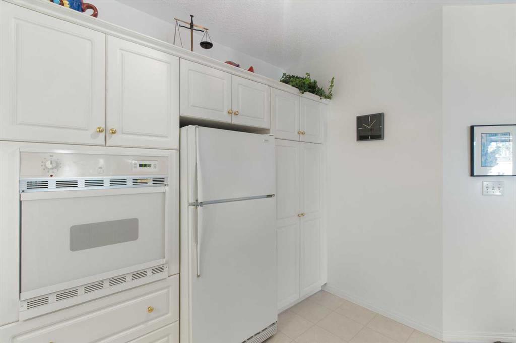 404, 2422 Erlton Street Southwest, Calgary – Residential Apartment Listing Photo 15