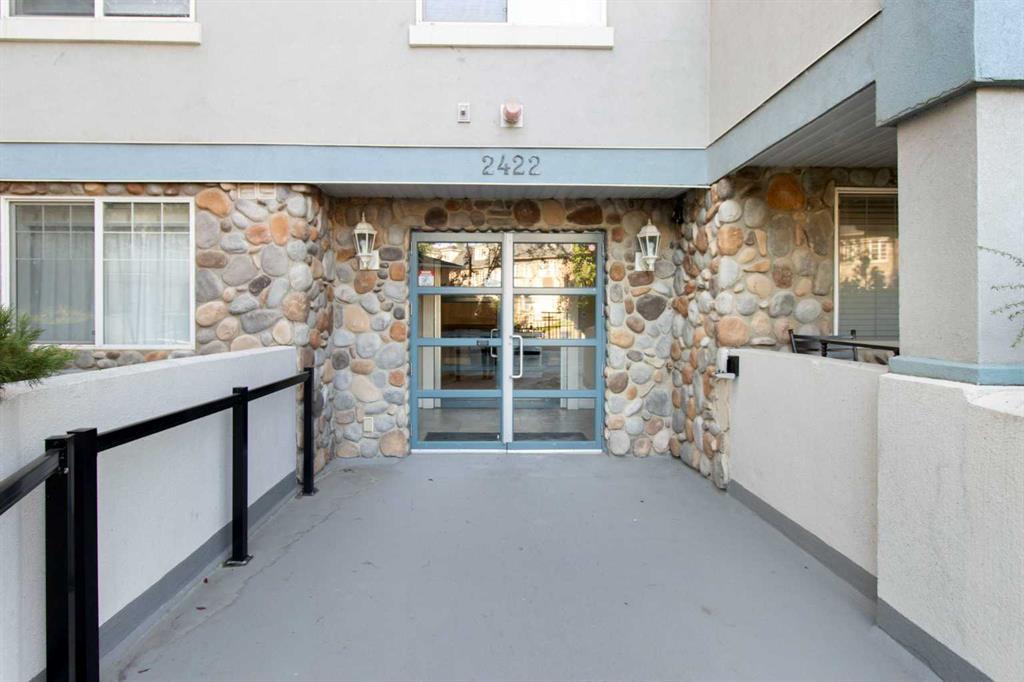 404, 2422 Erlton Street Southwest, Calgary – Residential Apartment Listing Photo 2