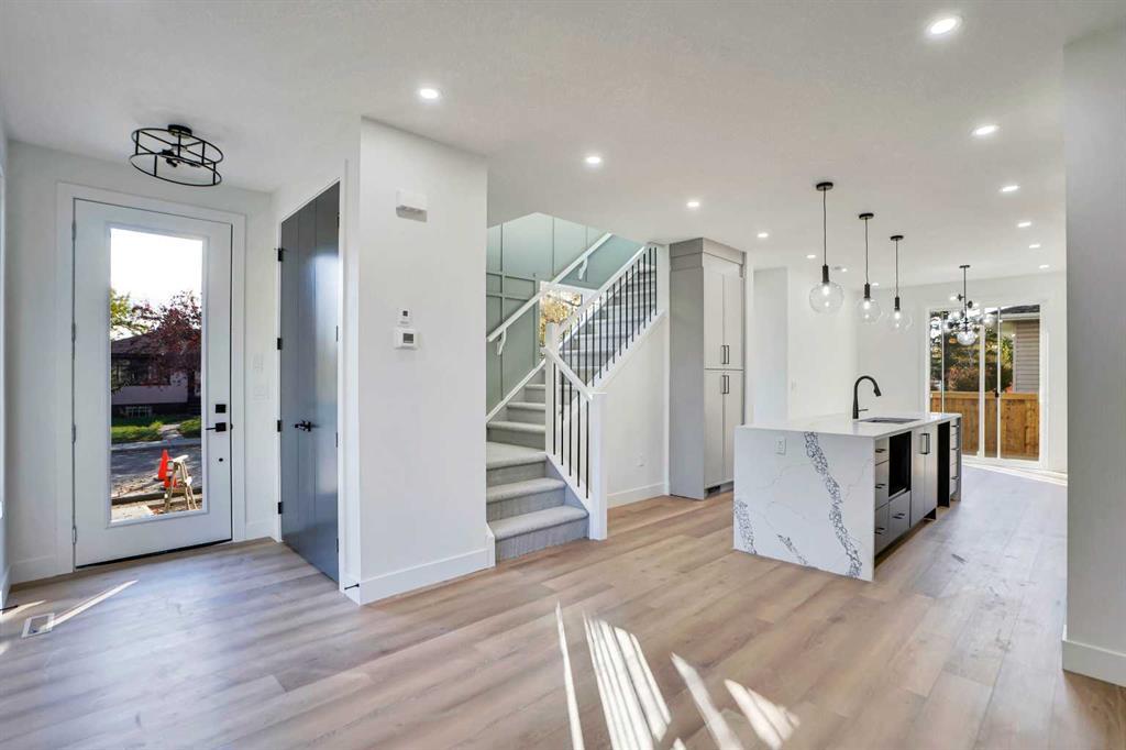 1802 19 Avenue Nw Calgary Alberta T2M 1B5 Capitol Hill Home For Sale