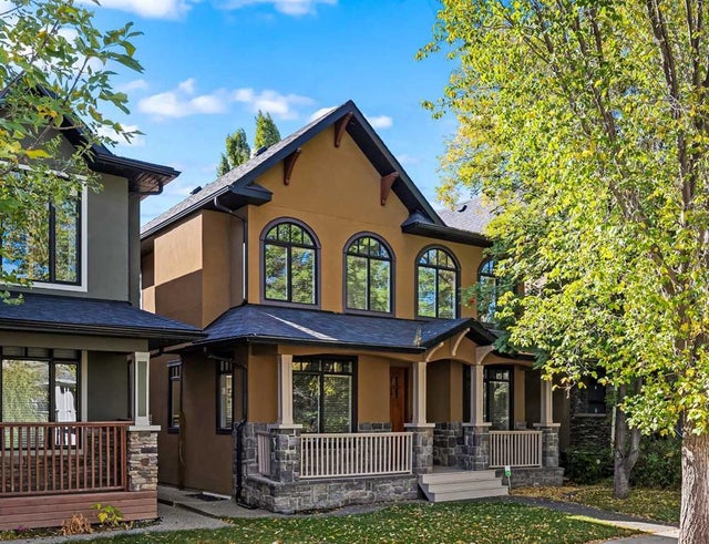 2035 Bowness Road Nw, Calgary