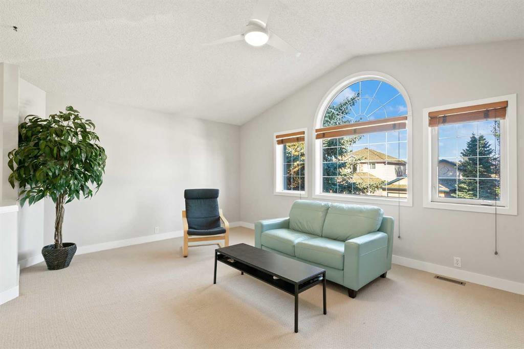 45 Mt Douglas Close Southeast, Calgary – Residential Detached Listing Photo 18