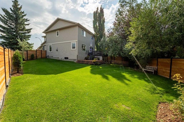 76 Cranfield Place Se, Calgary