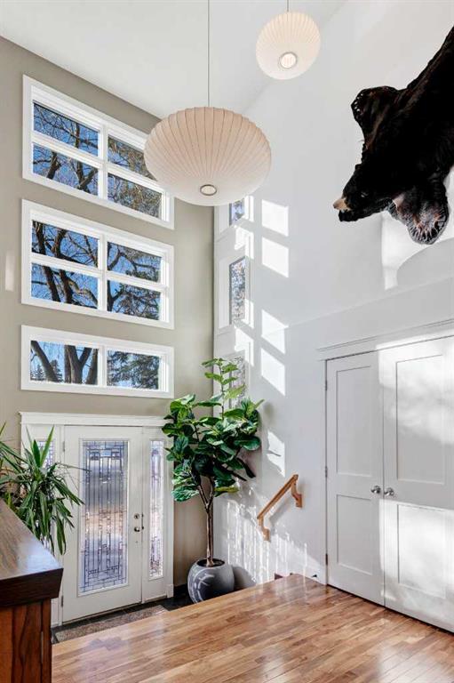 38 Lissington Drive Southwest, Calgary – Residential Detached Listing Photo 3