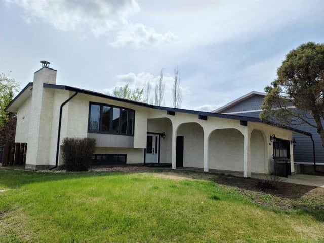 7413 96 Street, Peace River