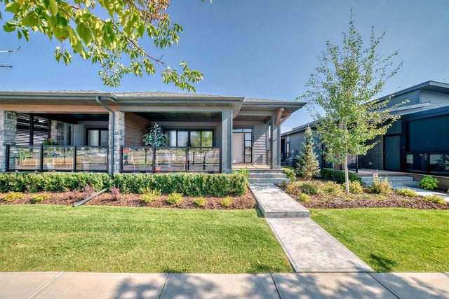 1941 Mahogany Boulevard Se, Calgary