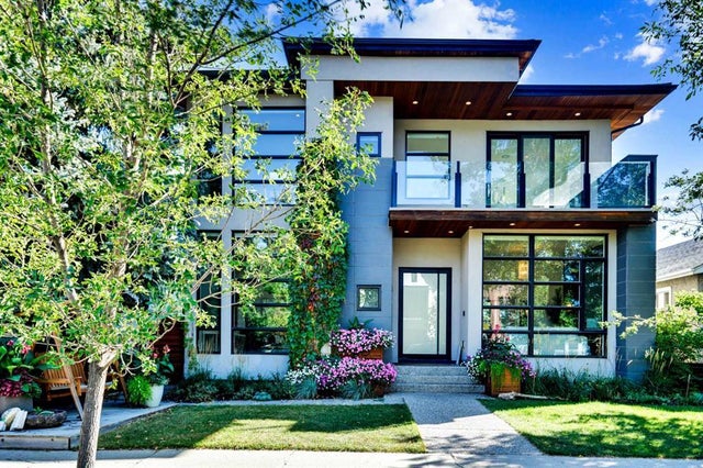 230 11a Street Ne, Calgary