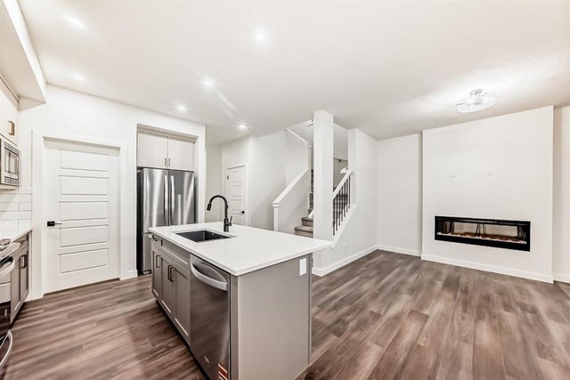 20 Lewiston View Ne, Calgary