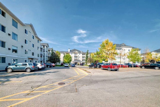 2205, 6224 17 Avenue Se, Calgary