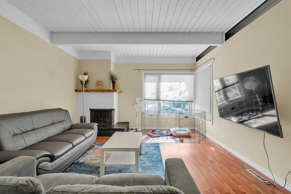 28 Hilton Avenue Northwest, Calgary – Residential Semi Detached Listing Photo 6