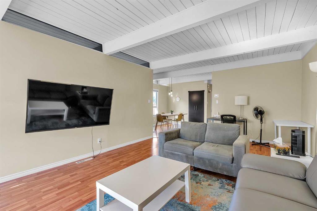 28 Hilton Avenue Northwest, Calgary – Residential Semi Detached Listing Photo 8