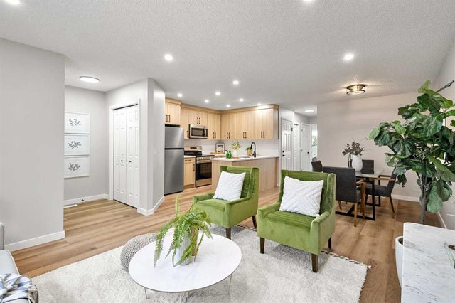 13 Appleside Close Se, Calgary