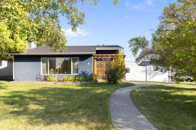 4 Heston Street Nw, Calgary