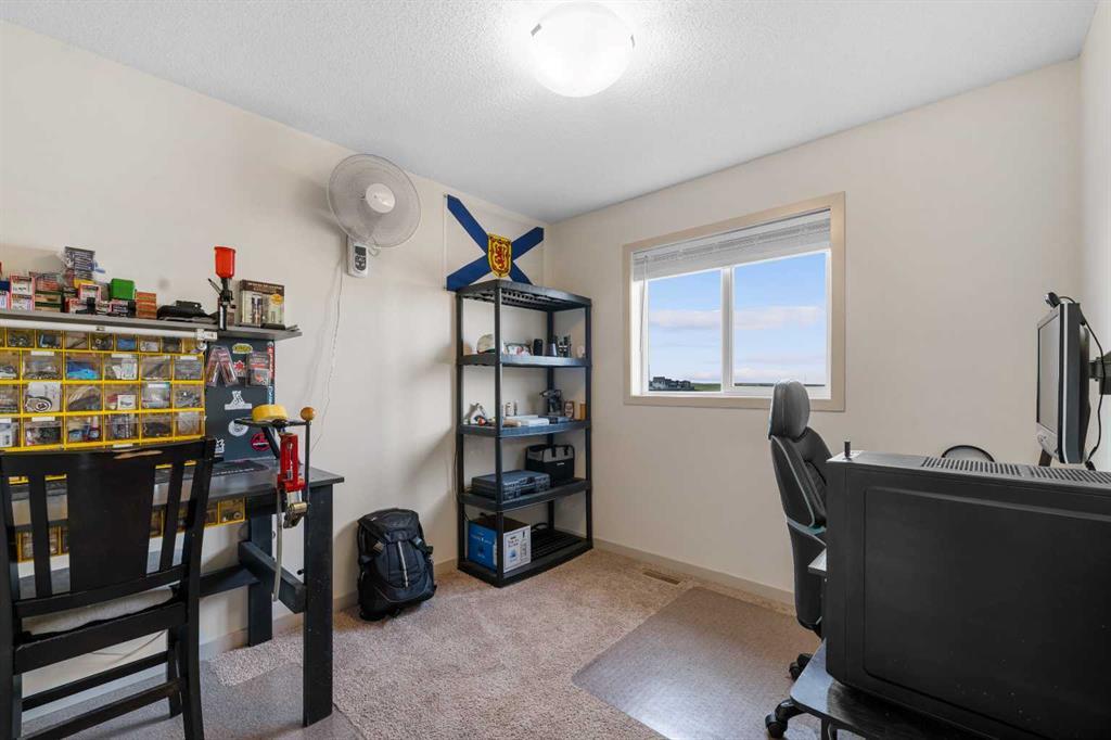 107 Masters Heights Southeast, Calgary – Residential Detached Listing Photo 19