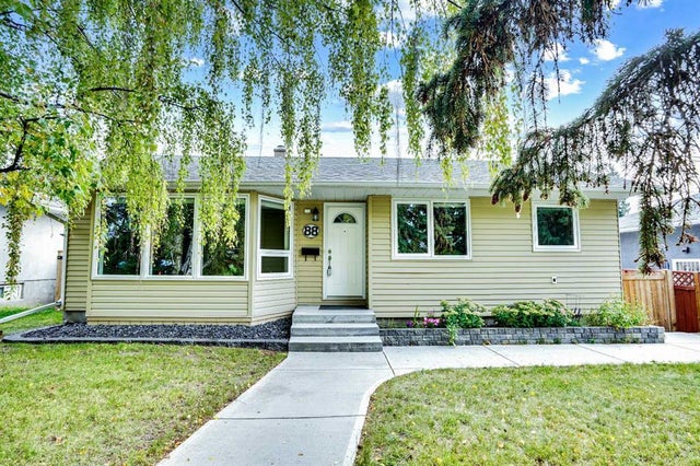 88 Westwood Drive Sw, Calgary