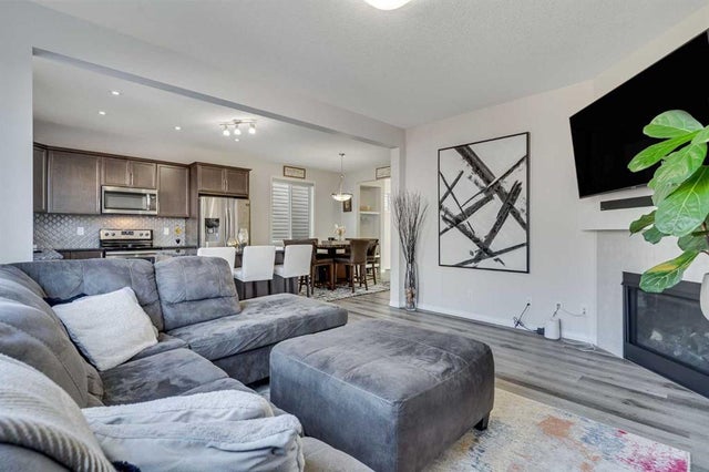 418 Windrow Common Sw, Airdrie