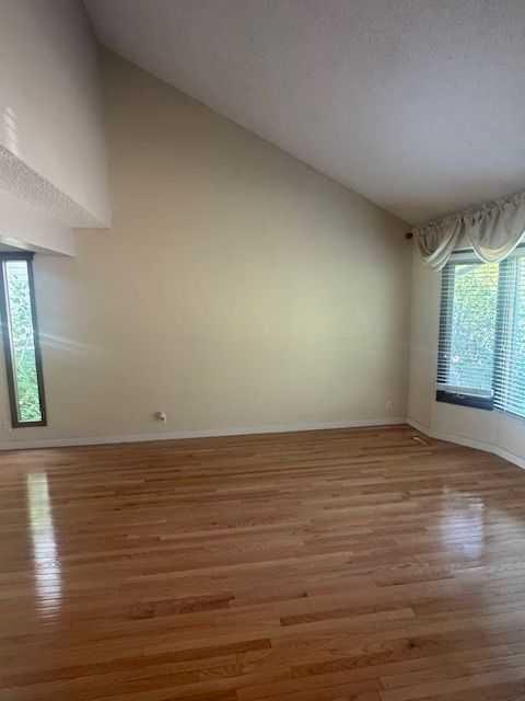 8007 Ranchview Drive Northwest, Calgary – Residential Detached Listing Photo 2