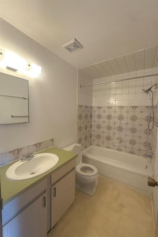 3, 11 Blackthorn Bay Northeast, Calgary – Residential Row/Townhouse Listing Photo 7