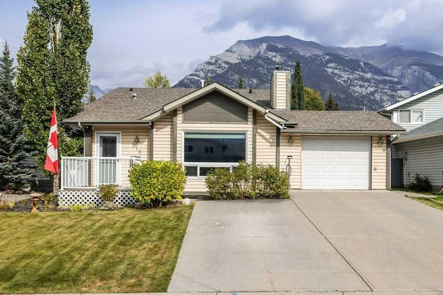 319 Hoodoo Crescent, Canmore