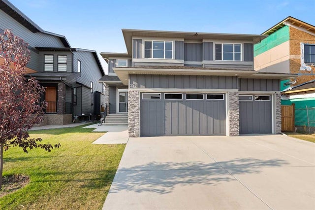 224 South Shore View, Chestermere