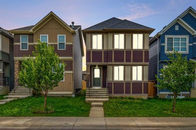 35 Savanna Parade Ne, Calgary