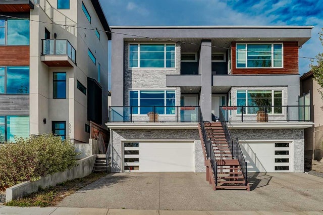 701 13a Street Ne, Calgary